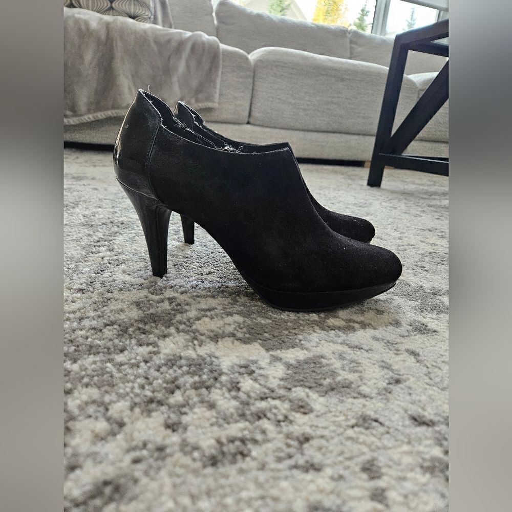 🎁Patent and suede leather bootie